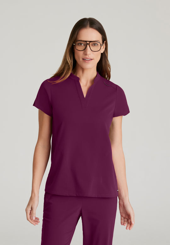 Avery 2-Pocket Banded Collar Top
